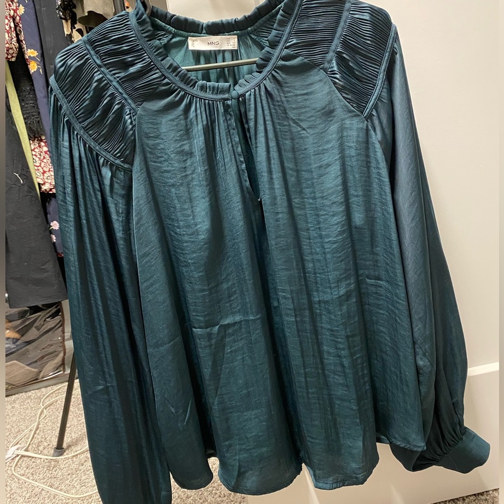 Mango Women Blouse/ Size 4